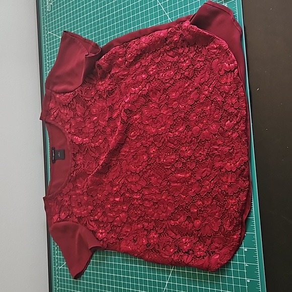 burgundy lace front ann taylor short sleeve top size small - Picture 2 of 3